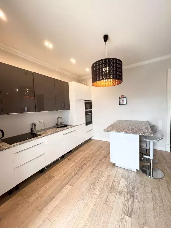 1-к кв. Татарстан, Казань ул. Заря, 16 (65.1 м) - Фото 1