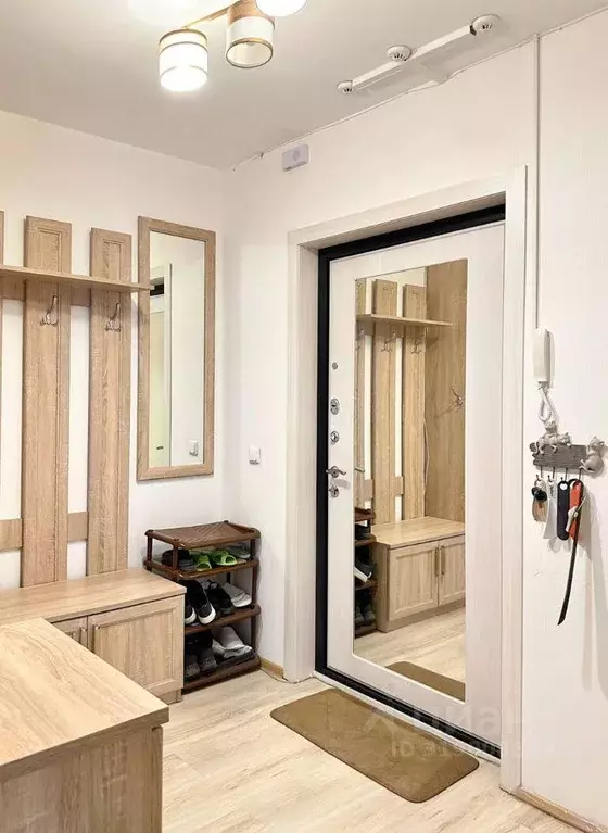 Квартира, 3 комнаты, 77 м - Фото 1