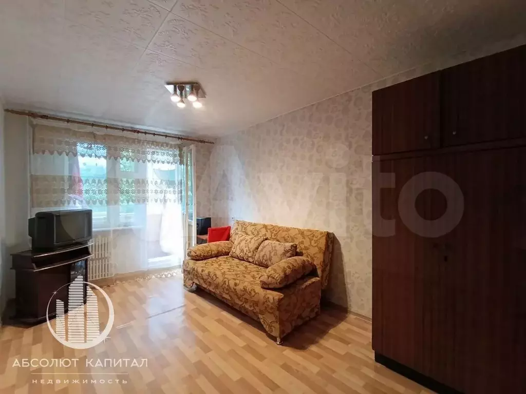 Комната 15 м в 3-к., 2/9 эт. - Фото 0