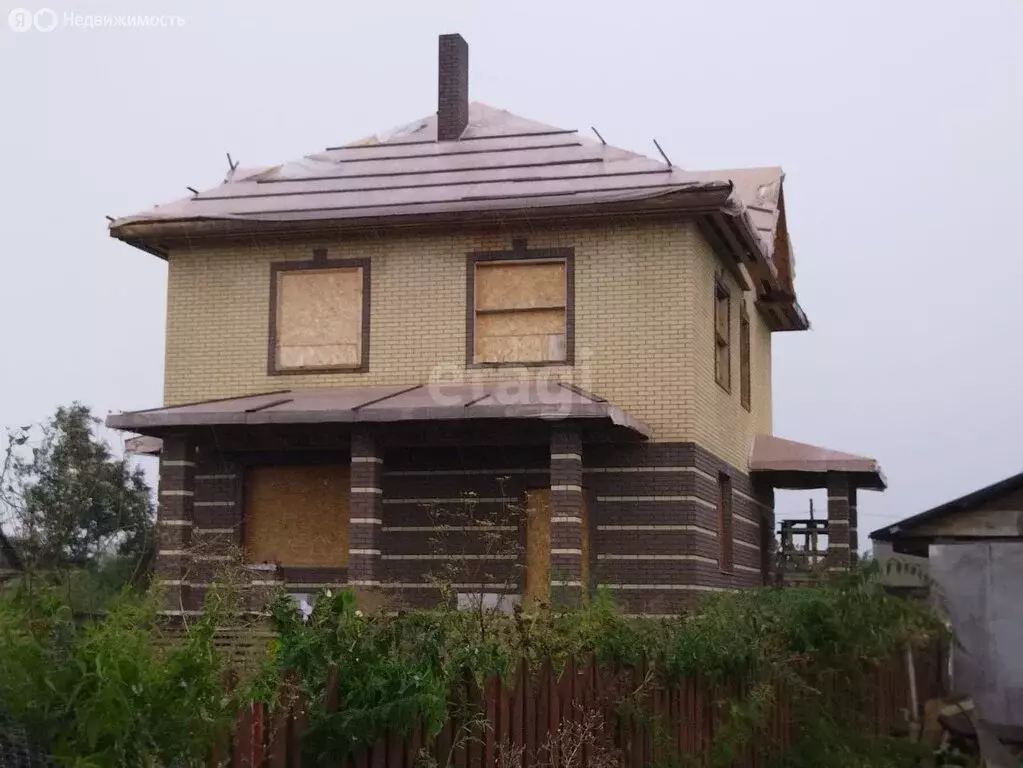 Дом в село Алтайское, Болотная улица (190 м) - Фото 1