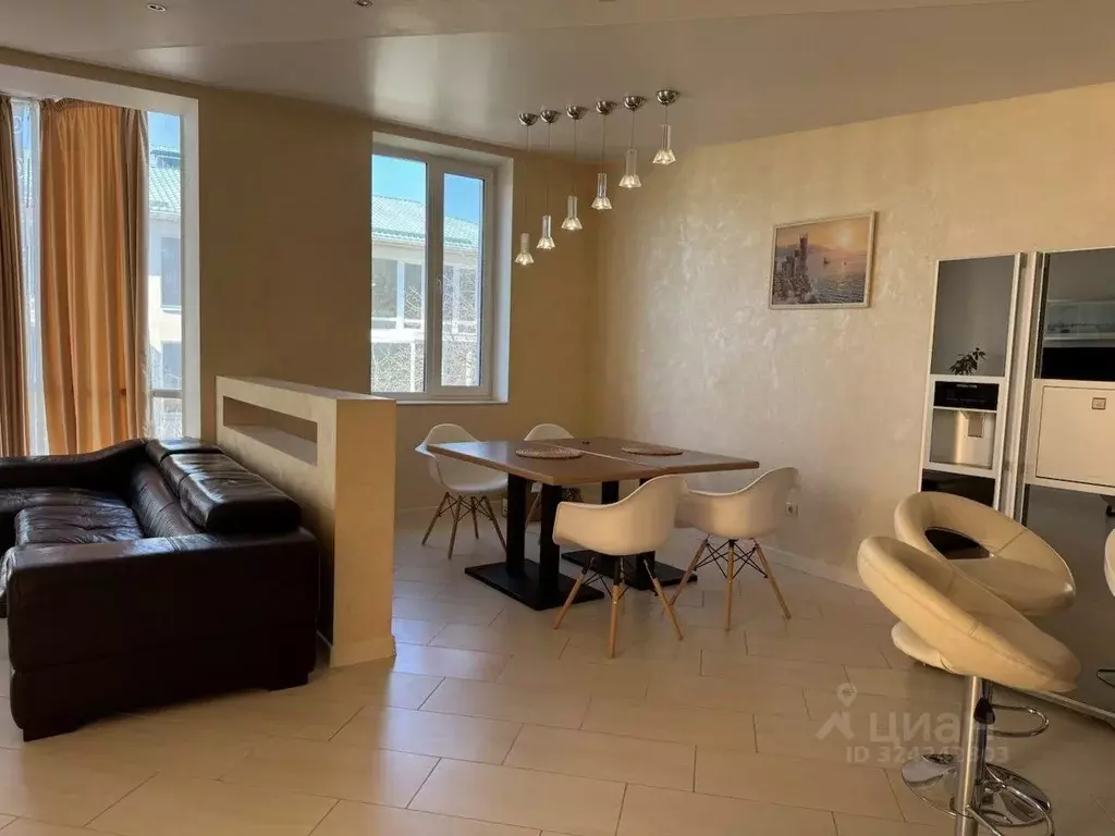 Дом в Крым, Симферополь ул. Аральская (280 м) - Фото 1