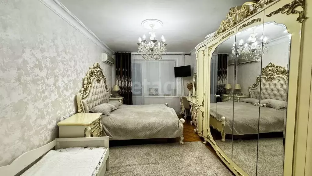 3-к кв. Дагестан, Махачкала ул. Героев Дагестана, 14А (84.0 м) - Фото 0