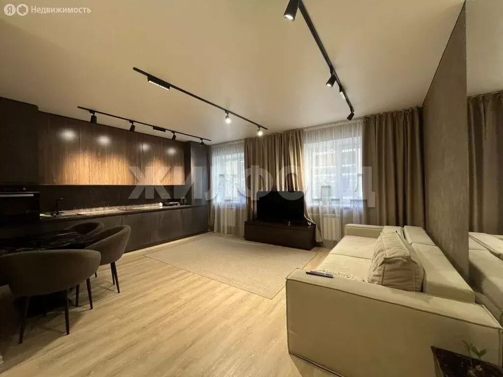4-комнатная квартира: Абакан, улица Авиаторов, 8 (84.2 м) - Фото 2