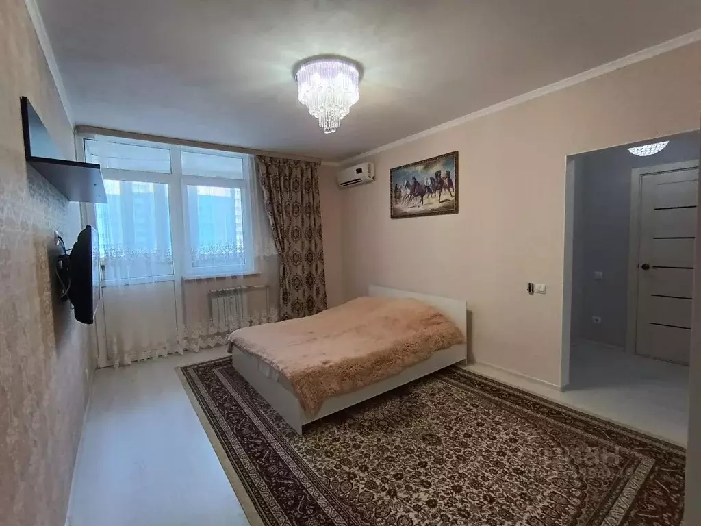1-к кв. Оренбургская область, Оренбург ул. Геннадия Донковцева, 5/1 ... - Фото 0