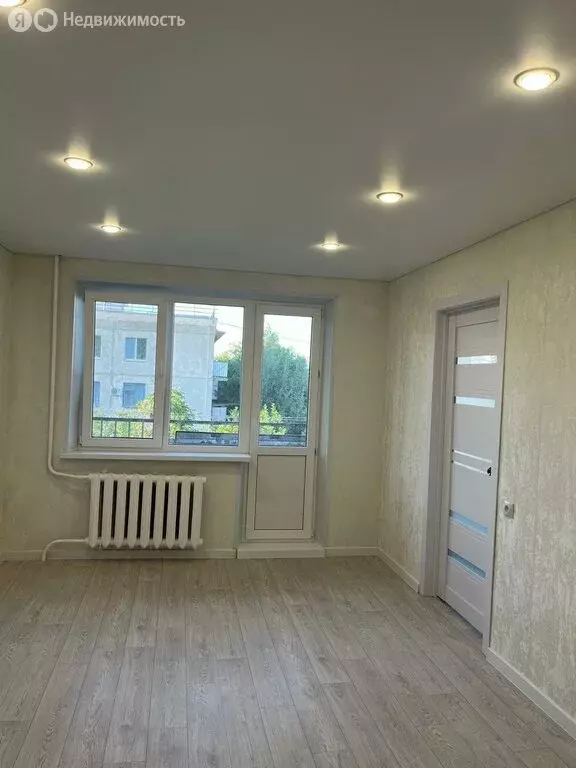3-комнатная квартира: Комаровский, Южная улица, 29 (48 м) - Фото 1