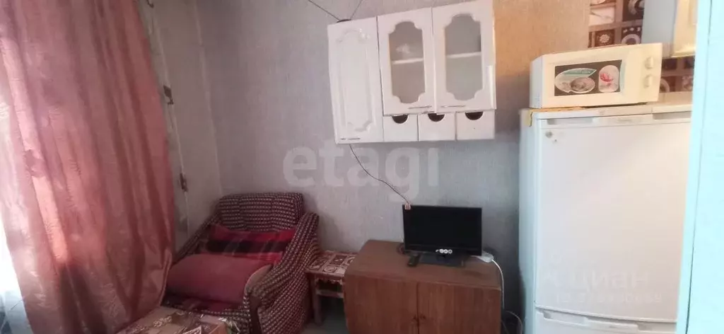 Студия Кемеровская область, Юрга Комсомольская ул., 2 (13.8 м) - Фото 2