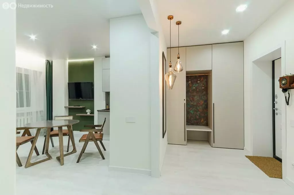 Квартира-студия: Псков, Октябрьский проспект, 38 (40 м) - Фото 1