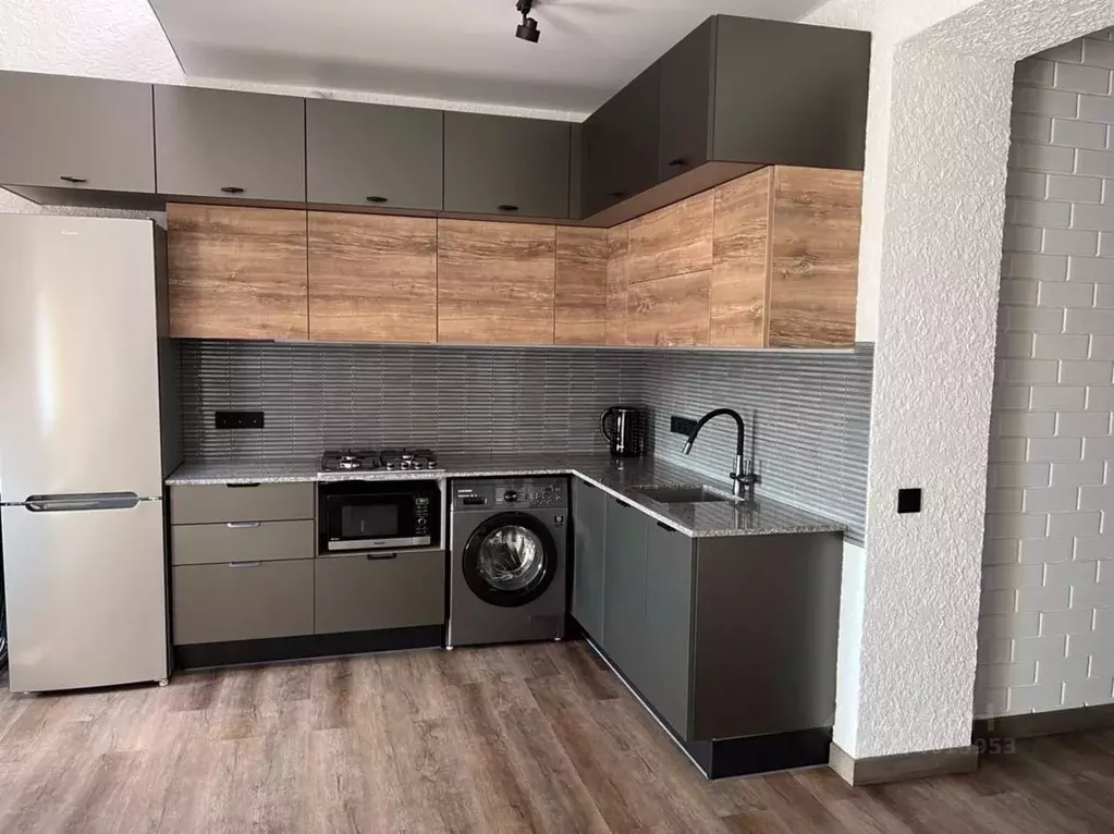 3-к кв. Севастополь ул. Генерала Мельника, 68 (75.0 м) - Фото 1