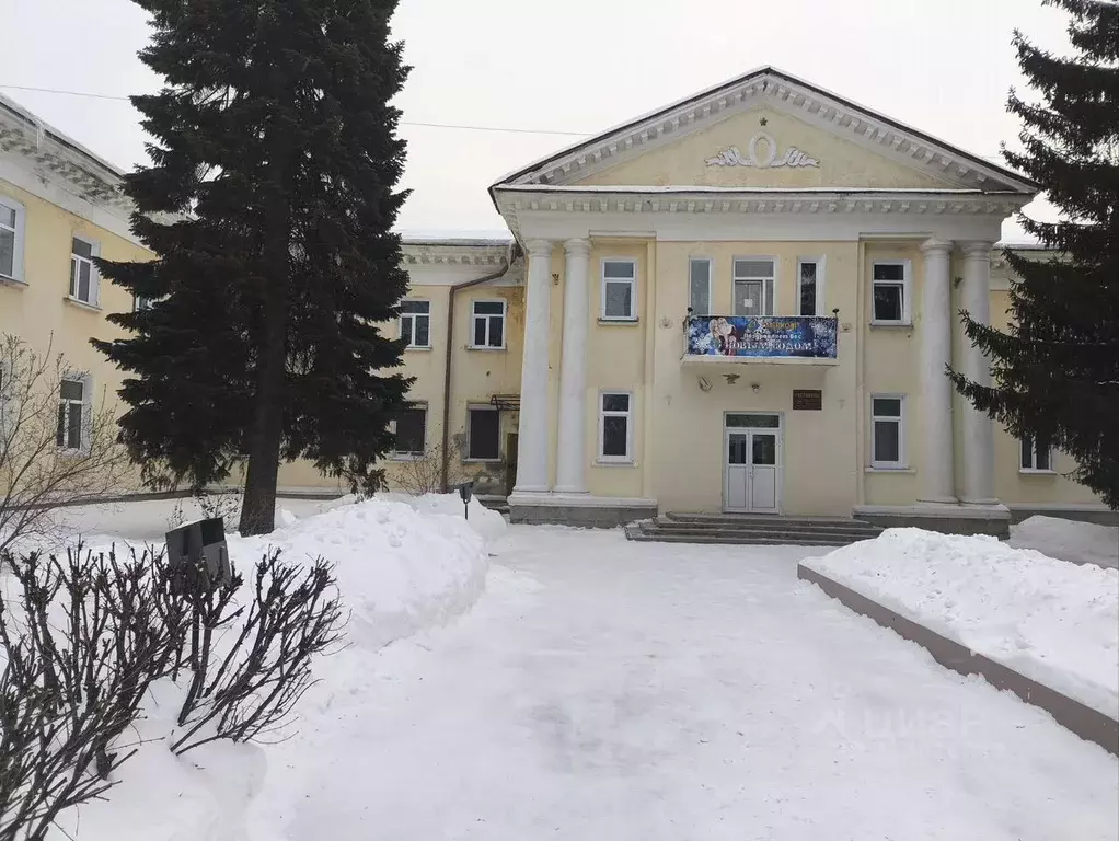 Помещение свободного назначения в Свердловская область, Лесной ... - Фото 1