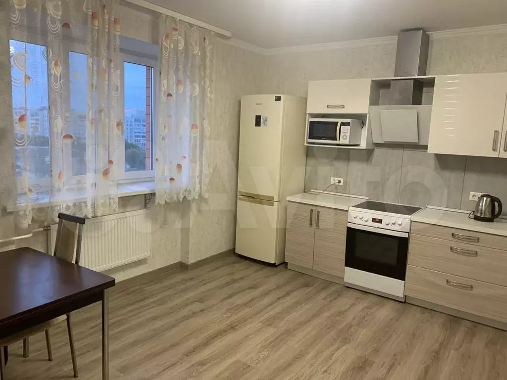 3-к. квартира, 120 м, 7/14 эт. - Фото 1