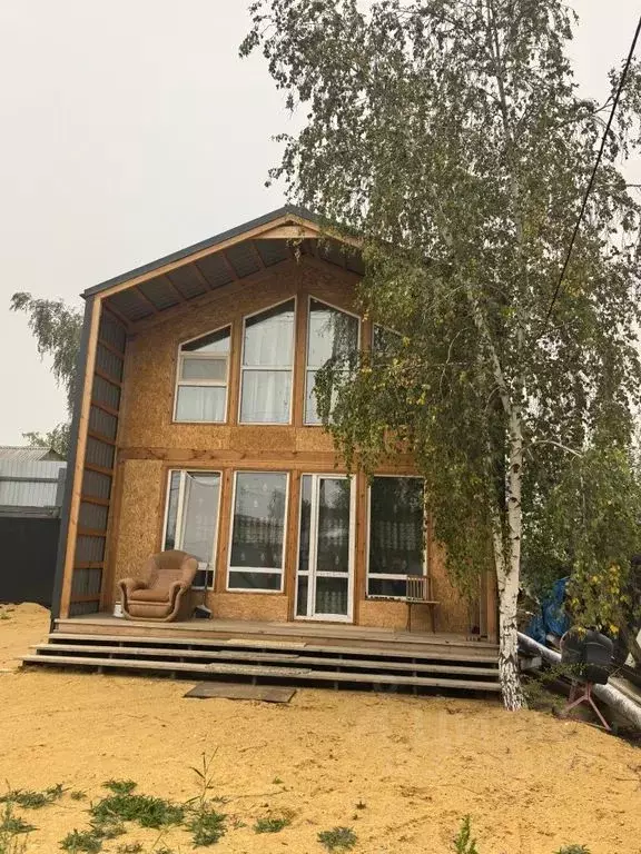 Дом в Саха (Якутия), Якутск пер. Лесоводов, 2А (100 м) - Фото 1