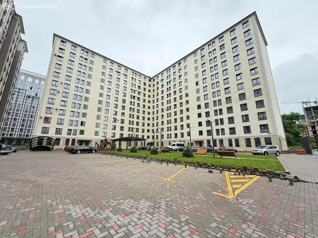 2-комнатная квартира: Нальчик, улица Героя России Т.М. Тамазова, 5 (96 ... - Фото 1