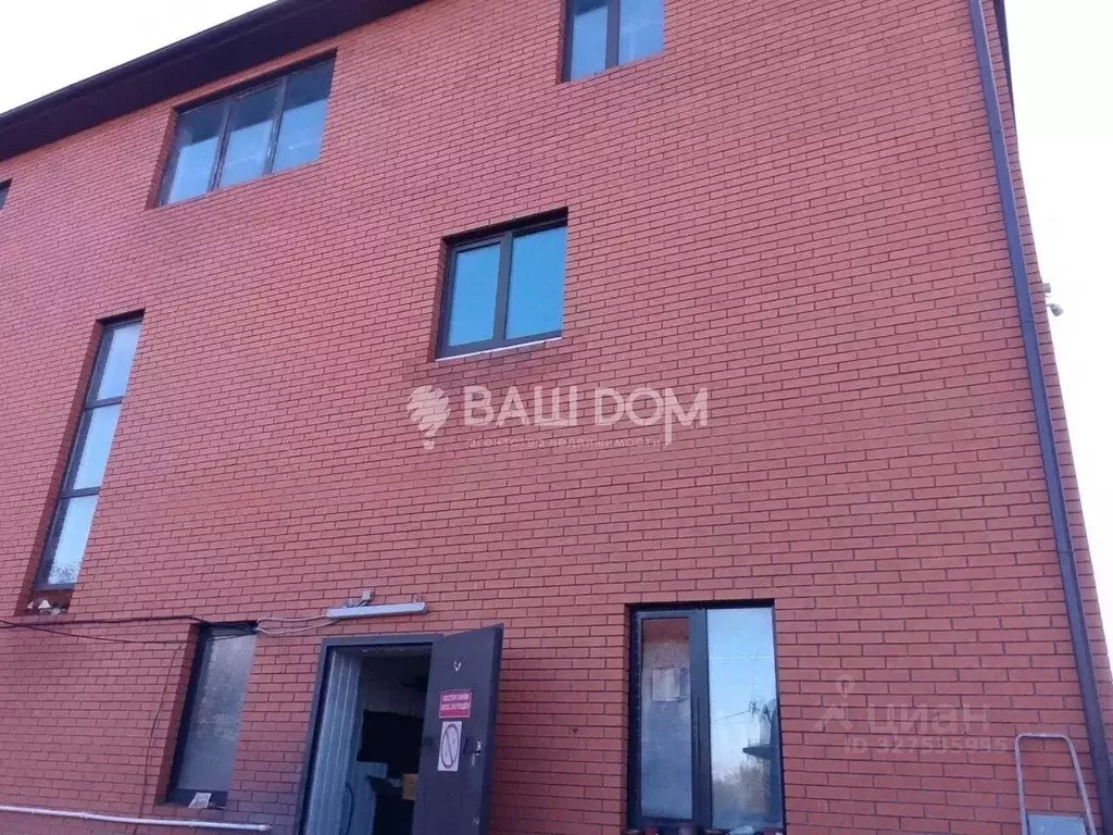 Дом в Брянская область, Брянский район, Снежское с/пос, с. Толмачево ... - Фото 1