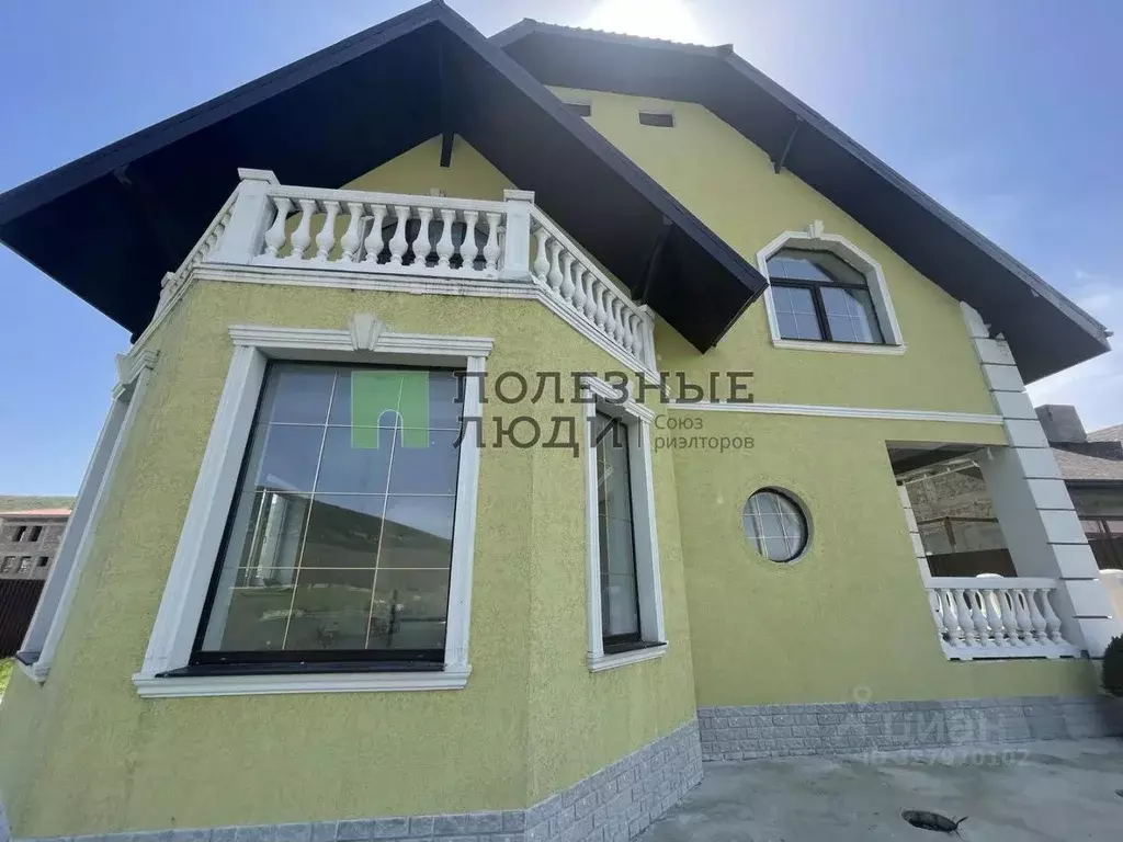 Дом в Севастополь с. Гончарное, ул. Варнаутская, 17 (250 м) - Фото 2