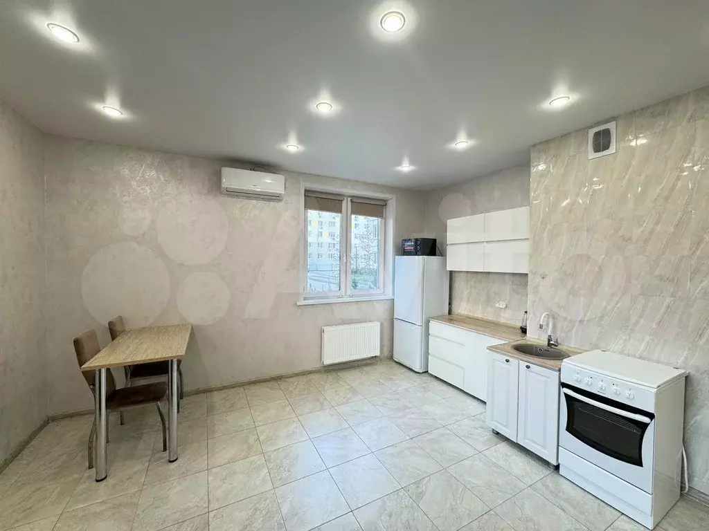 Квартира-студия, 35 м, 1/15 эт. - Фото 0