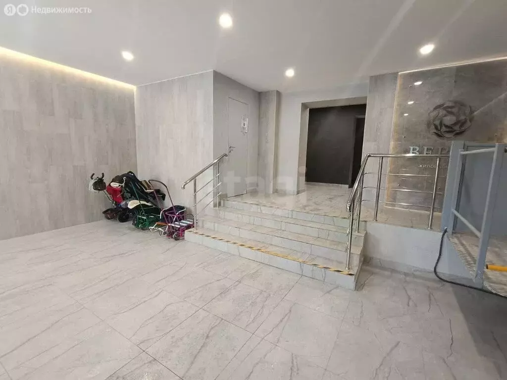 3-комнатная квартира: Тула, Новомедвенский проезд, 6А (61 м) - Фото 1