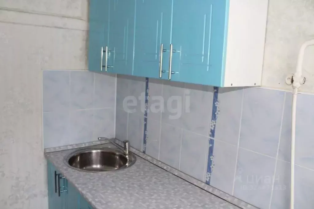 3-к кв. Липецкая область, Липецк ул. Космонавтов, 25 (61.5 м) - Фото 2