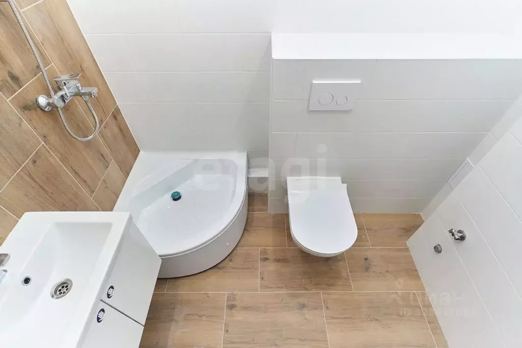 Студия Тюменская область, Тюмень ул. Новоселов, 90 (19.1 м) - Фото 1