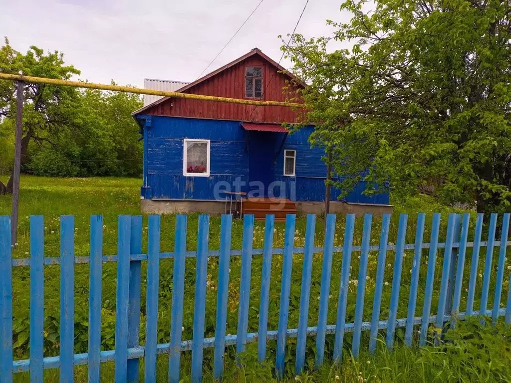 Дом в Липецкая область, Добринский сельсовет, пос. Добринка ул. ... - Фото 0