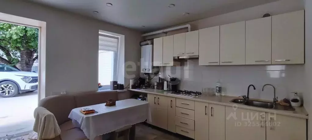 Дом в Крым, Симферополь ул. Генчлик (80 м) - Фото 1