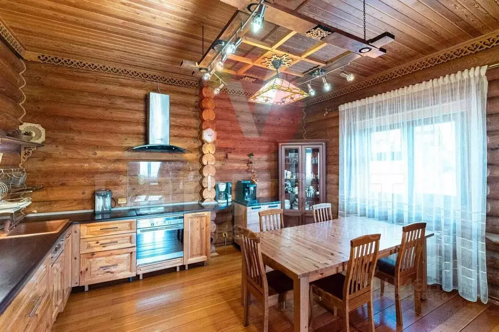 Коттедж в Омская область, Омск ул. 4-я Кольцевая (155 м) - Фото 1