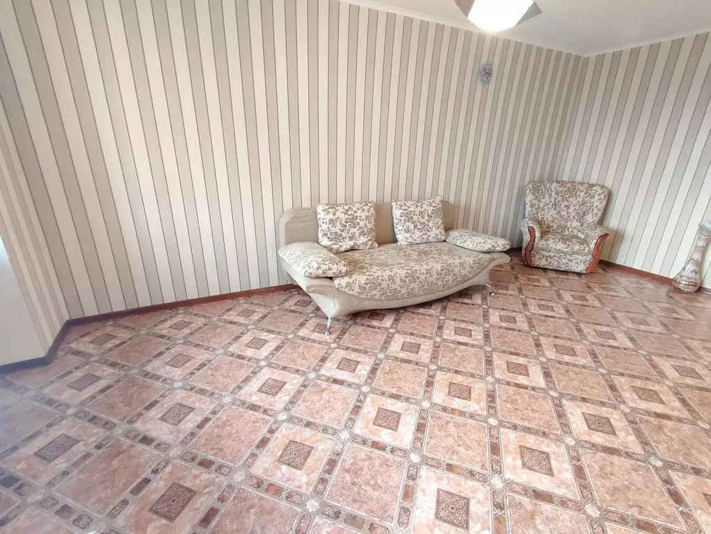 2-к кв. Севастополь ул. Адмирала Фадеева, 31И (61.0 м) - Фото 2