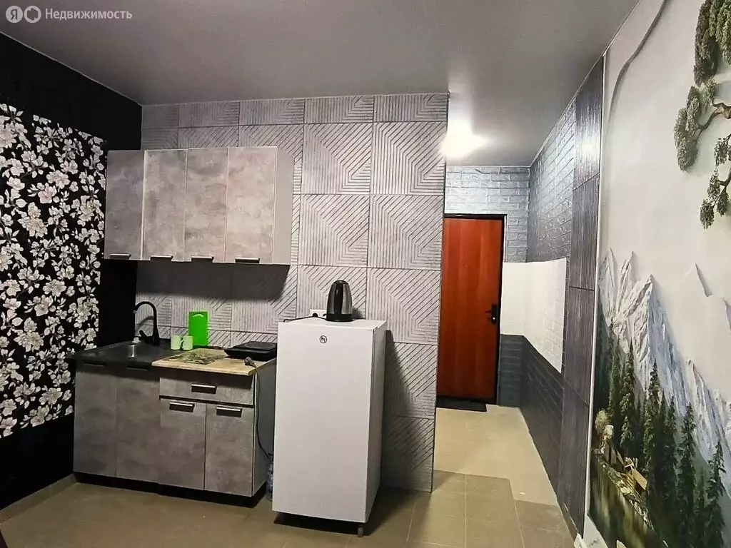 Квартира-студия: Евпатория, улица Фрунзе, 20 (18 м) - Фото 1