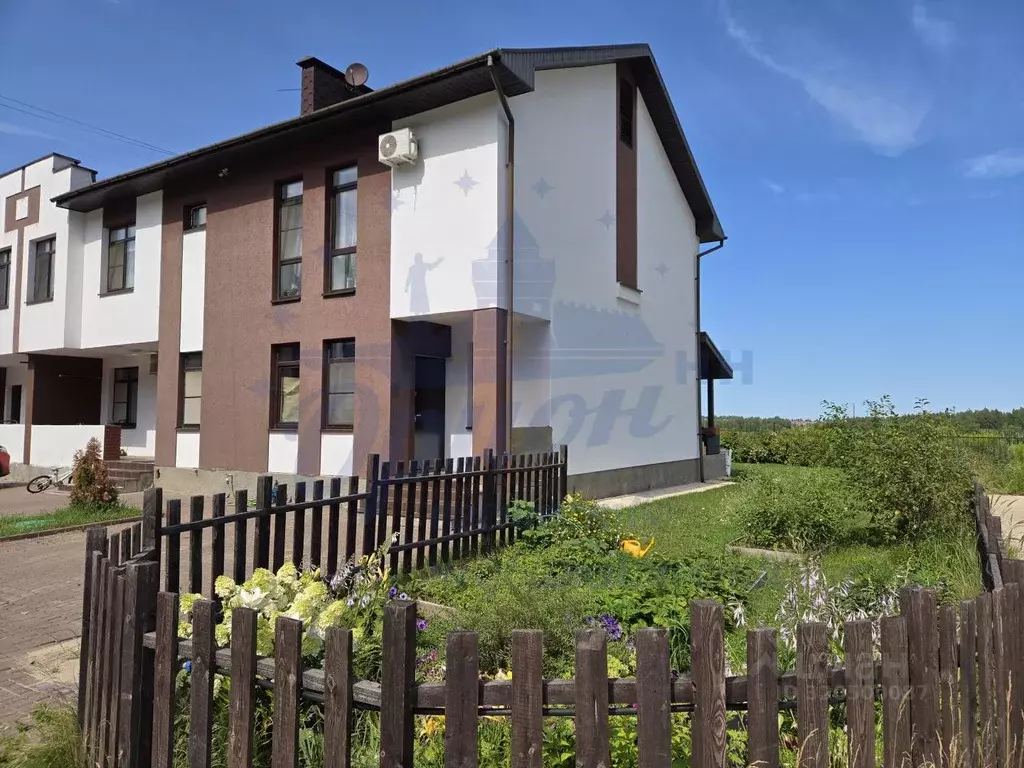 Таунхаус в Нижегородская область, Нижний Новгород д. Фроловское, ул. ... - Фото 0