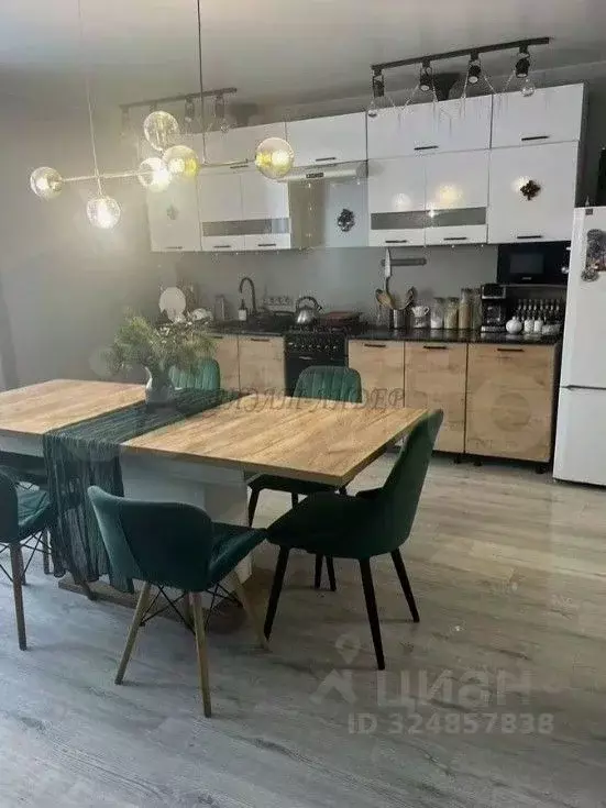 Дом в Алтай, Майминский район, с. Кызыл-Озек ул. Придорожная (106 м) - Фото 1