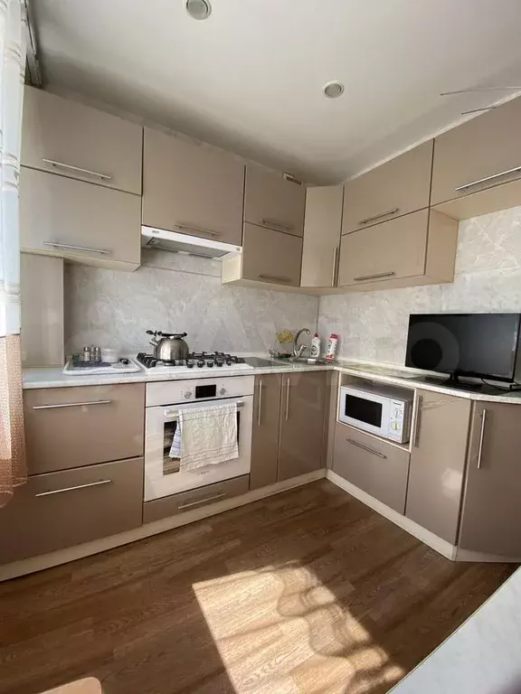3-к. квартира, 55,5 м, 2/5 эт. - Фото 1