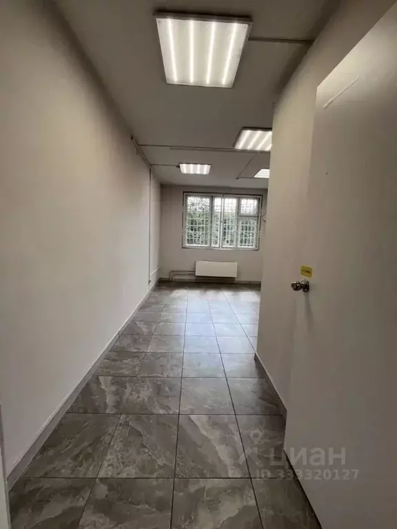 Помещение свободного назначения в Москва просп. Защитников Москвы, 5 ... - Фото 1