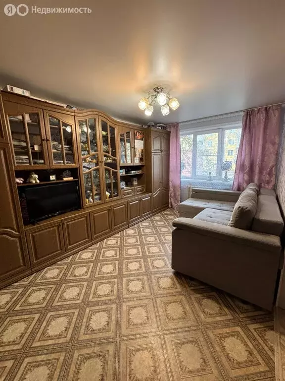 3-комнатная квартира: Иркутск, улица Просвещения, 34 (58 м) - Фото 1