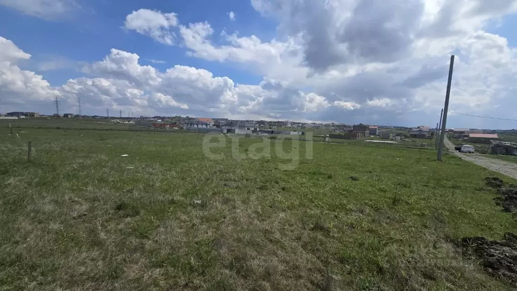 Участок в Крым, Симферопольский район, с. Мирное ул. Руслана Казакова ... - Фото 1