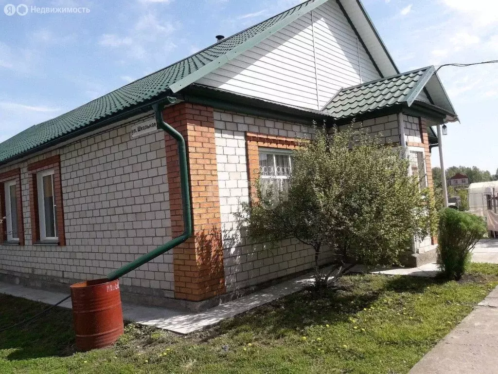 Дом в Катунское, Школьная улица (58.4 м) - Фото 1