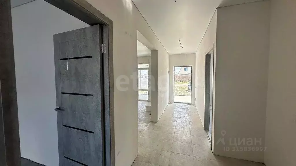 Дом в Крым, Симферопольский район, с. Трудовое ул. Нижняя, 19 (80 м) - Фото 1