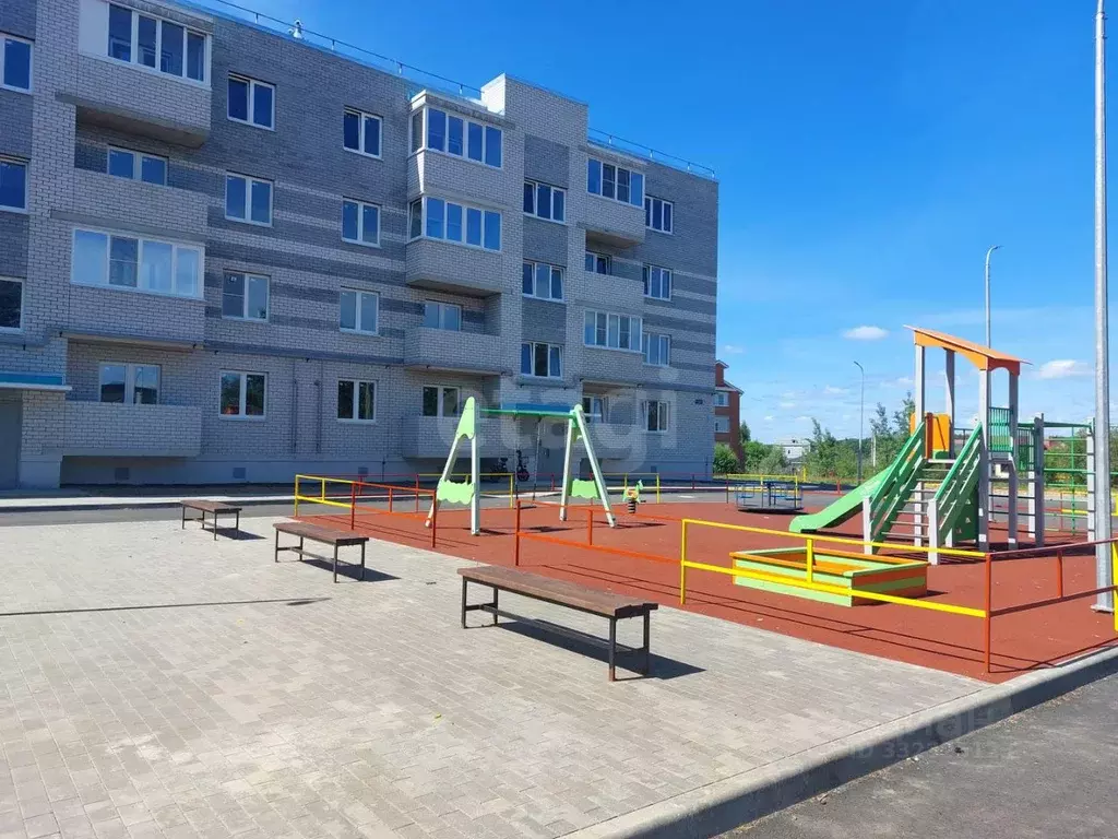 2-к кв. Ярославская область, Тутаев Комсомольская ул., 106Б (60.0 м) - Фото 1