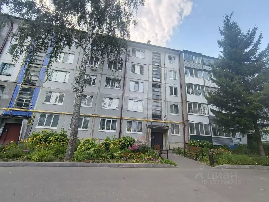 3-к кв. Брянская область, Карачев ул. Карла Либкнехта, 25 (51.4 м) - Фото 1
