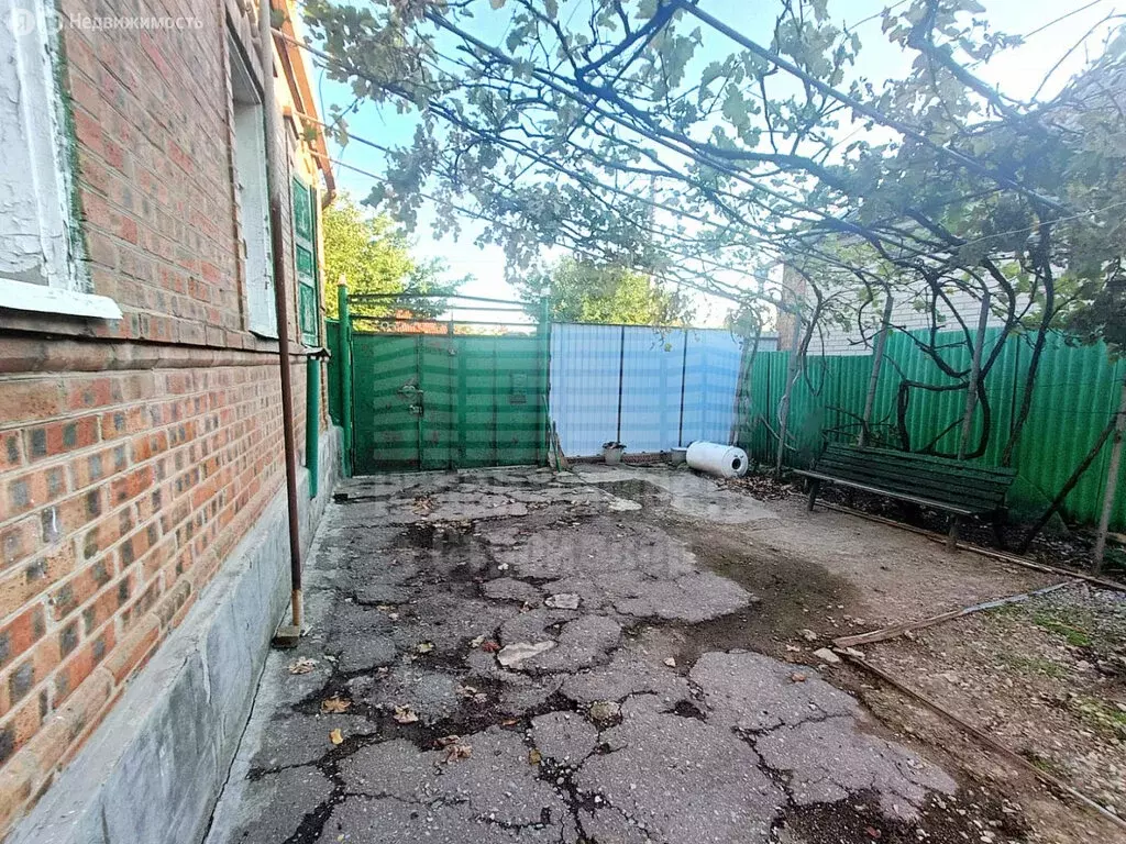 Дом в Таганрог, улица 3-я Линия, 66 (68 м) - Фото 1