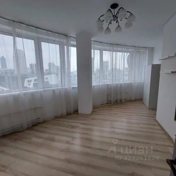 Помещение свободного назначения в Свердловская область, Екатеринбург ... - Фото 0