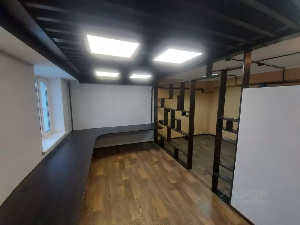 Офис в Ханты-Мансийский АО, Сургут ул. Домостроителей, 19 (108 м) - Фото 1