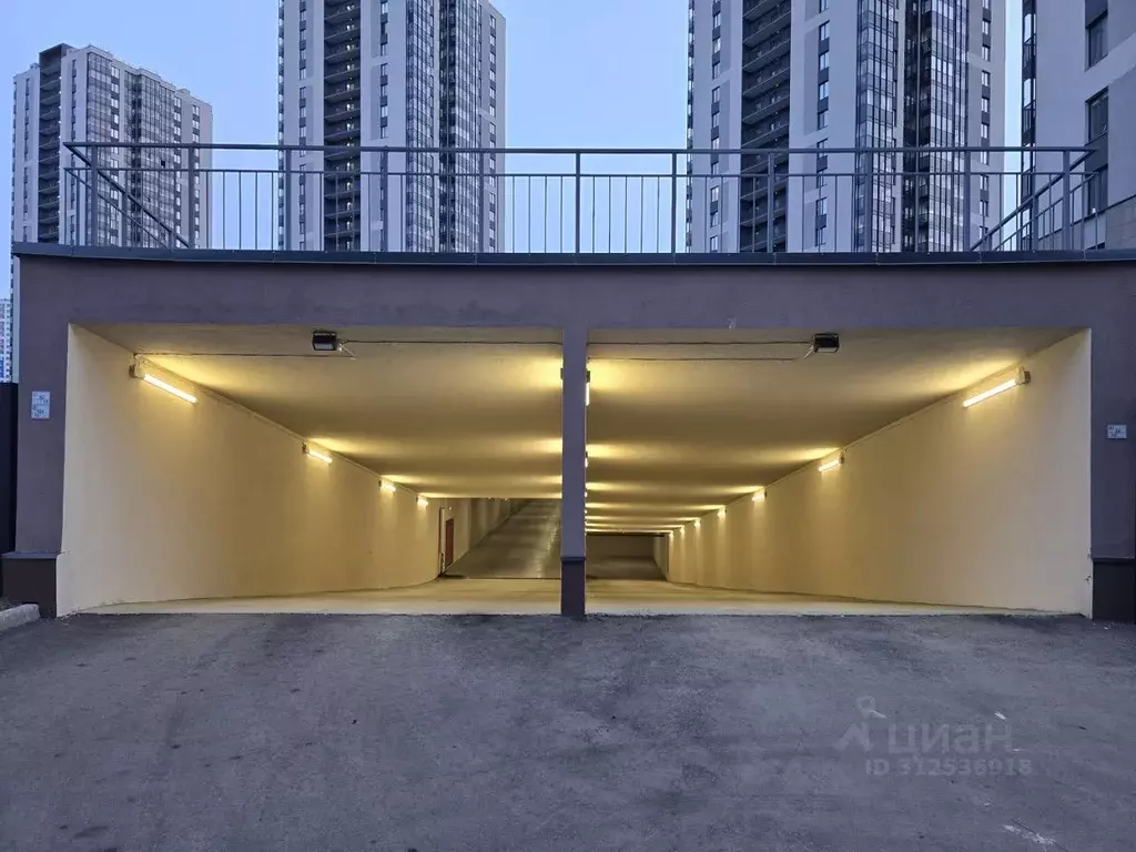 Гараж в Санкт-Петербург ул. Верхне-Каменская, 11к1 (13 м) - Фото 2