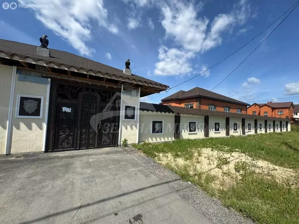 Дом в Казарово, Яблоневая улица (325 м) - Фото 1