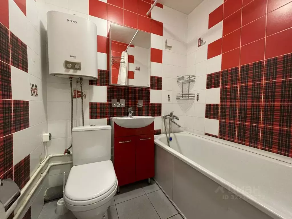 1-к кв. Удмуртия, Ижевск 7-я Подлесная ул., 91 (34.0 м) - Фото 1