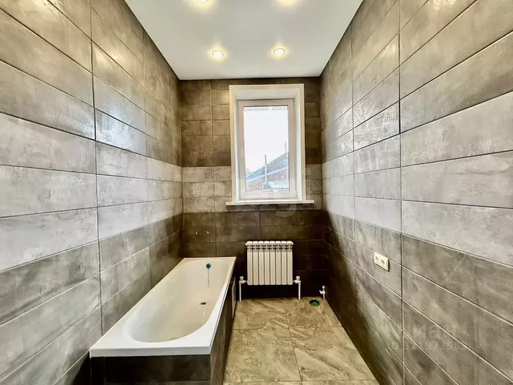 Дом в Алтай, Горно-Алтайск ул. Белинского, 35 (105 м) - Фото 1