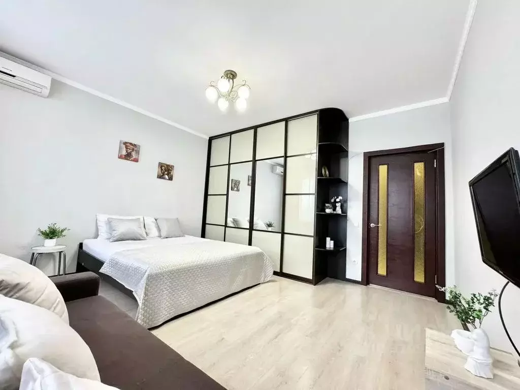 1-к кв. Татарстан, Казань ул. Нигматуллина, 1/47 (50.0 м) - Фото 1