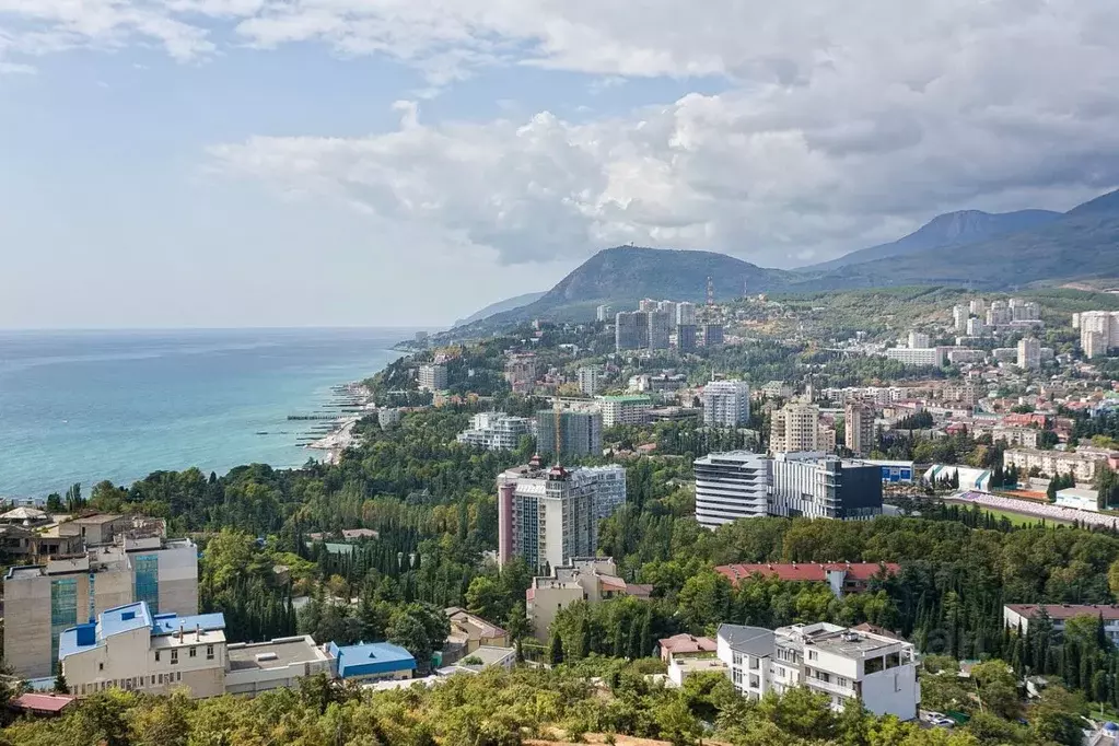 3-к кв. Крым, Алушта городской округ, пос. Семидворье пер. ... - Фото 0