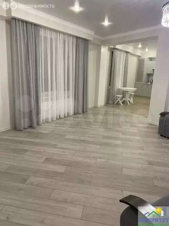 2-комнатная квартира: Кисловодск, улица Декабристов, 37Б (73 м) - Фото 1