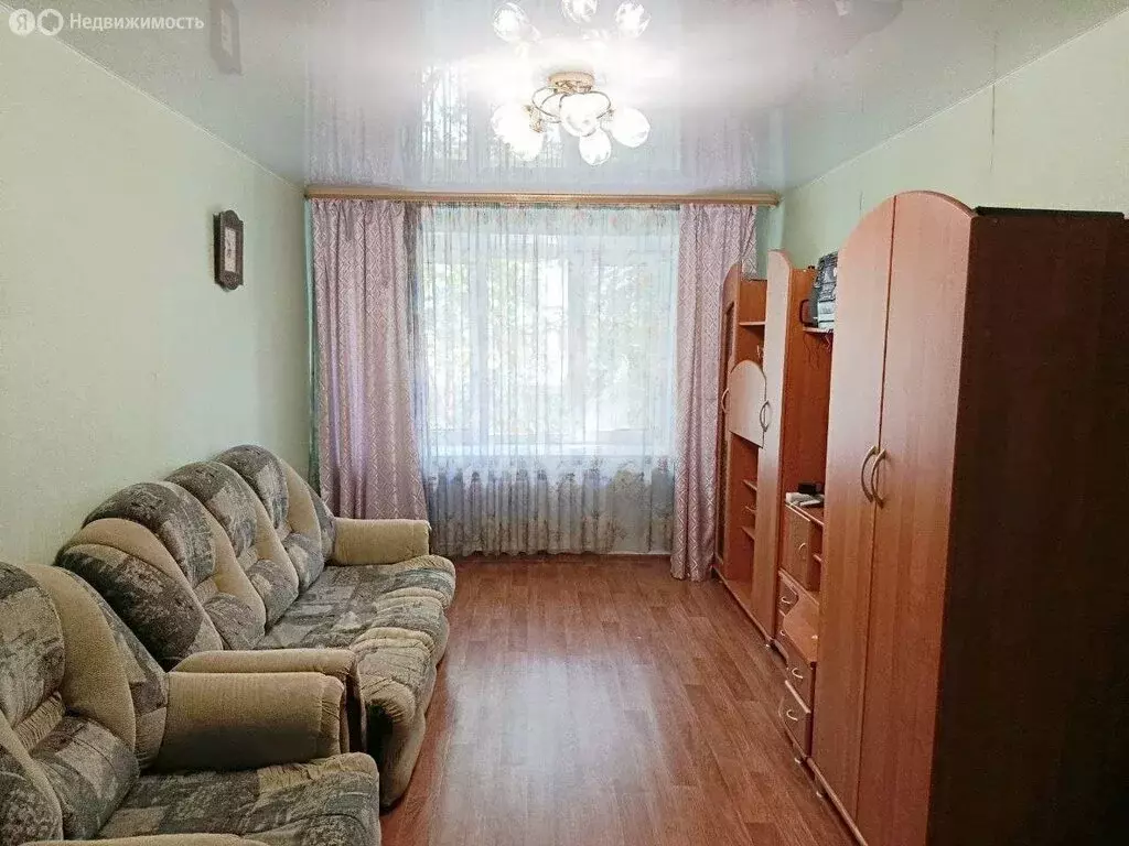 2-комнатная квартира: Петра Дубрава, посёлок городского типа Петра ... - Фото 1