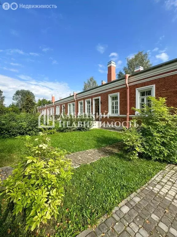 3-комнатная квартира: Петергоф, Конно-Гренадерская улица, 13 (177 м) - Фото 1