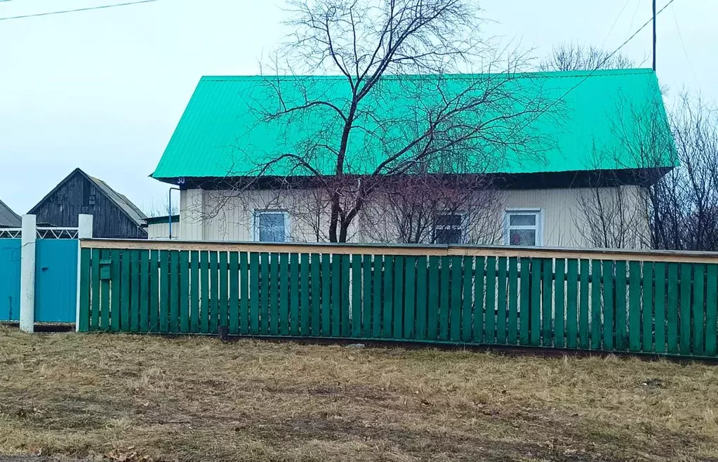 Дом в Башкортостан, Буздякский район, Каранский сельсовет, с. ... - Фото 1